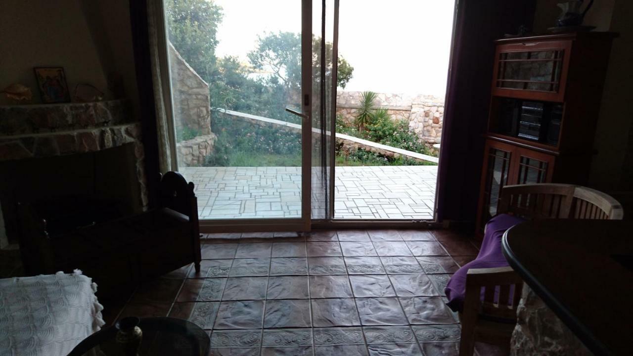 Vila Το Πετρινο Agia Marina Mikrolimanou Exteriér fotografie